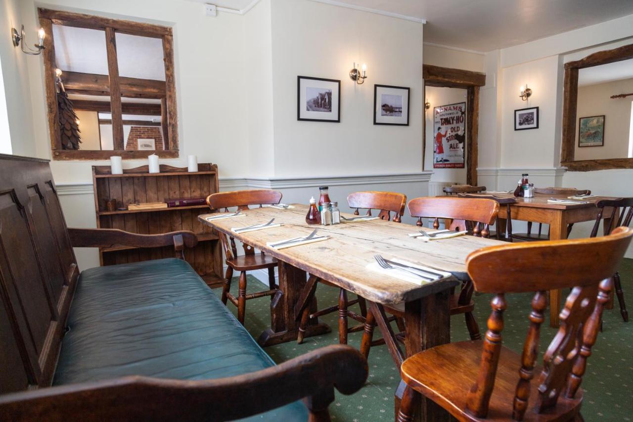 Five Bells Inn, Wrentham Екстер'єр фото